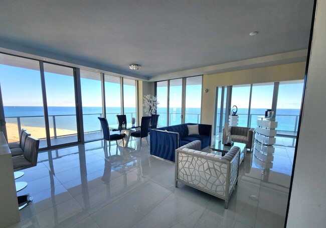 Foto del edificio - 3100 N Ocean Dr