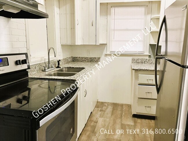 Foto del edificio - 1821 S Grove St