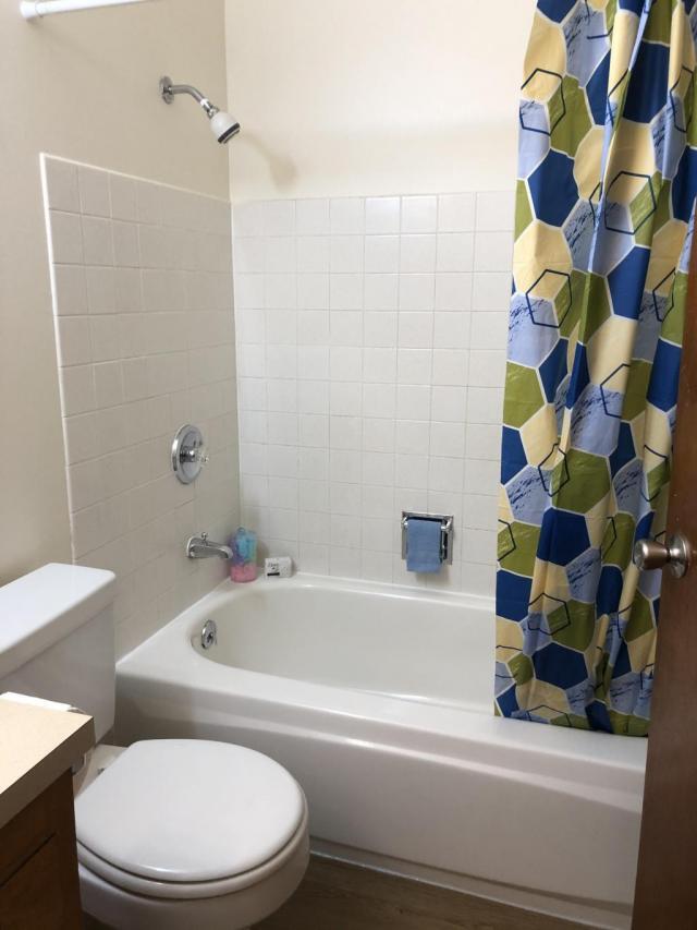 Building Photo - 1 bedroom in Seattle WA 98106