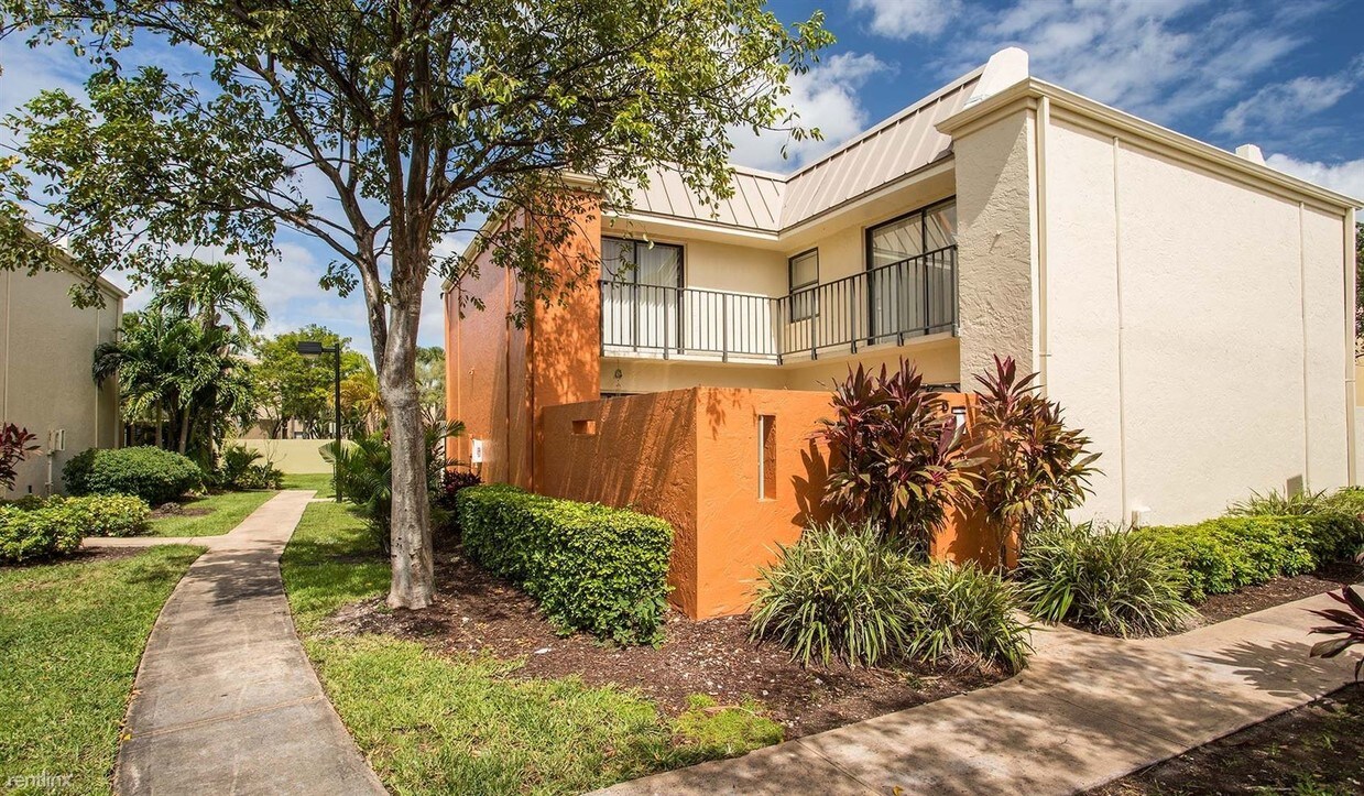 Primary Photo - 1 br, 1 bath Apartment - 8339 SW 107th Ave