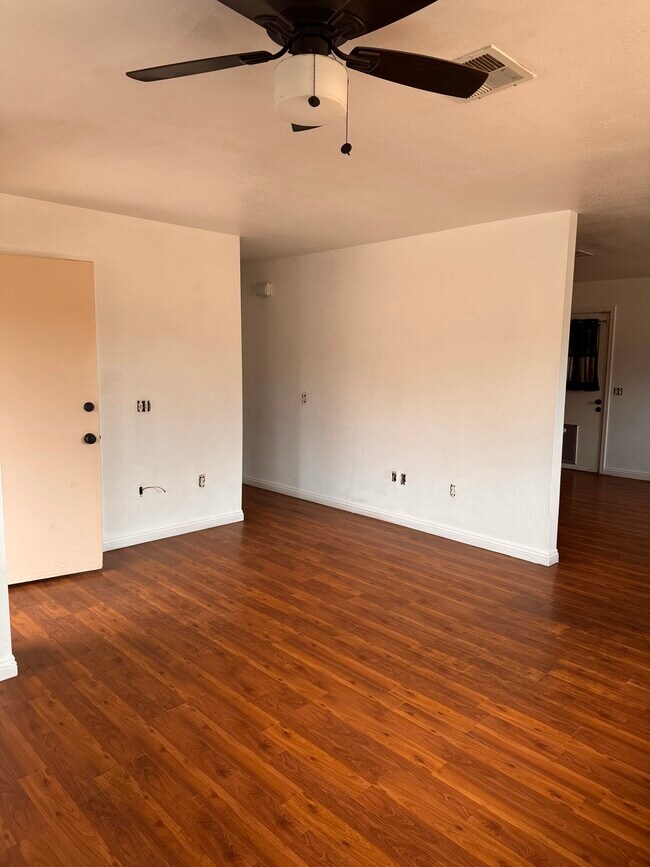 Foto del edificio - 61538 Valley View Dr