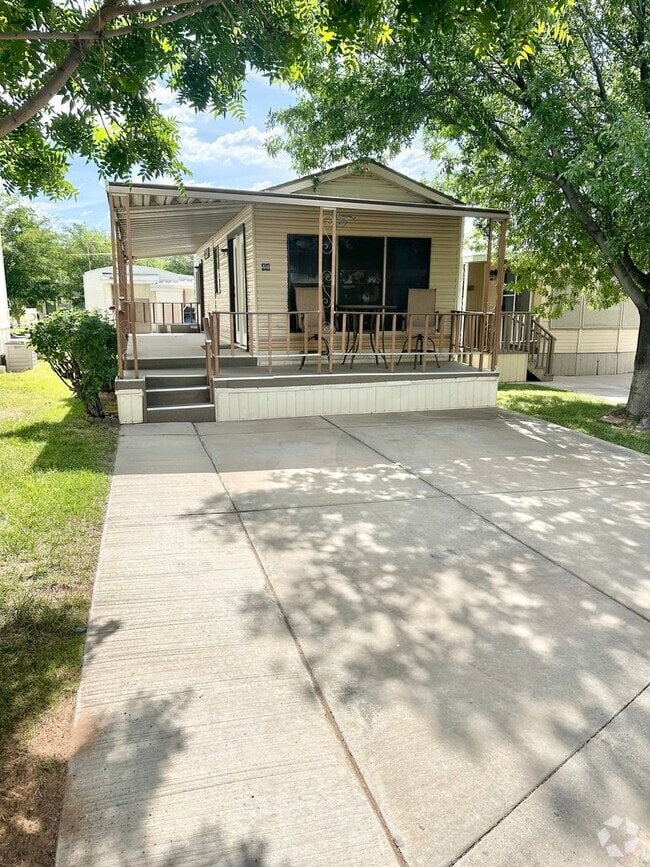Building Photo - 1150 W Red Hills Pkwy