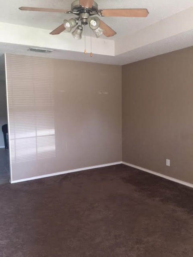 Building Photo - 360 Anderson Rd