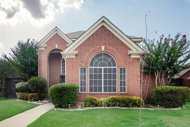 Foto del edificio - 6817 Chateau Dr