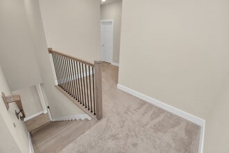 Building Photo - 1722 Summerlyn Ter Dr