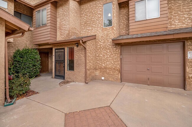 Foto del edificio - Cozy 2-Bed, 2-Bath Single-Family Home in G...