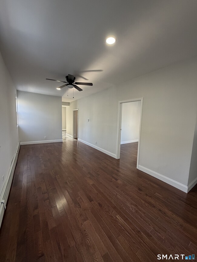 Foto del edificio - 247 6th St