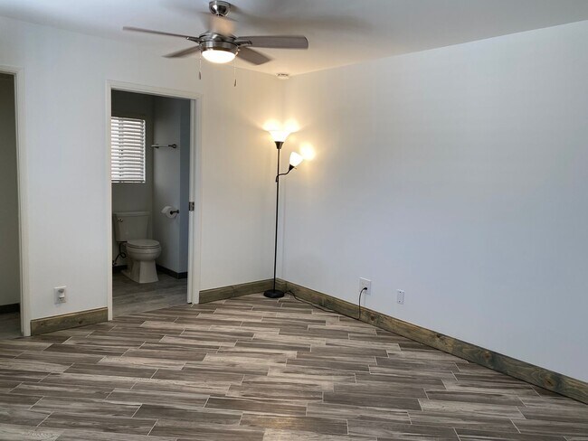 Foto del edificio - Private Studio for Rent in East Simi Valley Neighborhood