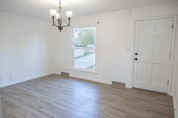 Foto del edificio - 504 Bunker Hill Rd
