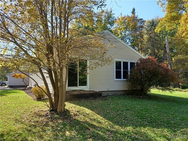 Building Photo - 31 Bastian Rd