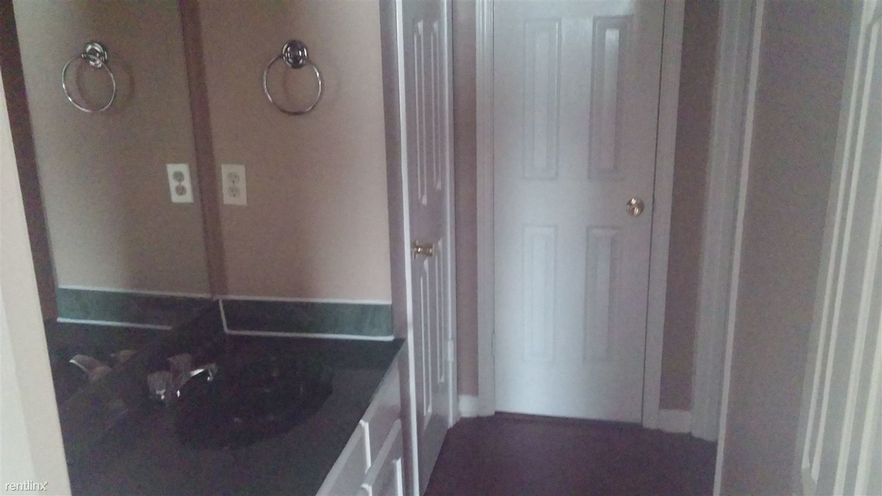 Building Photo - 5670 Dedo Cir