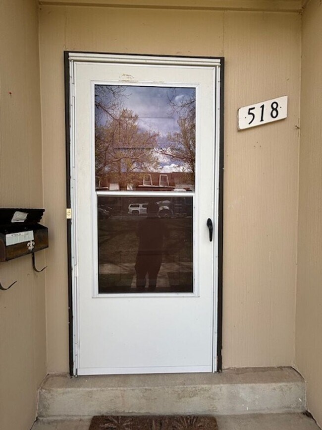 Foto del edificio - Updated 2 bd/3ba Townhome in Lakewood