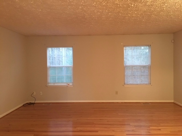Building Photo - Conveniently Located Home In Raleigh, Spli...