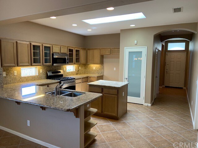 Building Photo - 24291 Augusta Dr