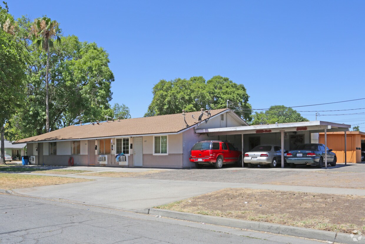 Primary Photo - Arbor Apartments