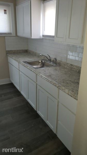 Building Photo - 2 br, 1 bath House - 31421 Lakeshore