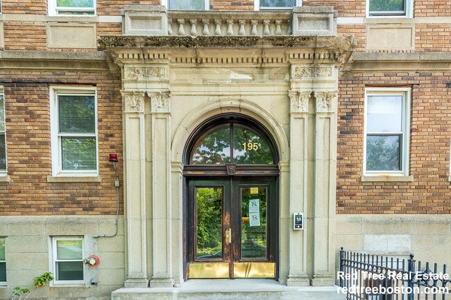 Photo - 195 Park Dr Apartment