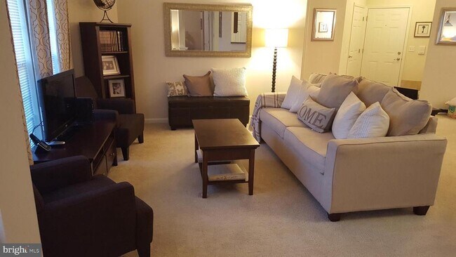 Foto del edificio - 1620 Hardwick Ct