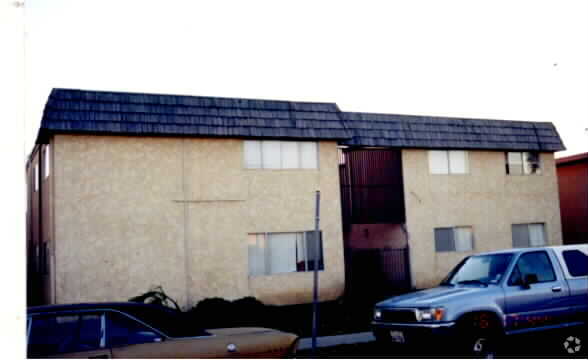 Building Photo - 6376 Whipporwill St