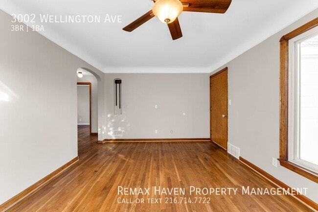 Building Photo - 3002 Wellington, Parma - Renovated 3 bedro...