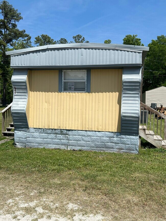 Foto del edificio - 139 Hubert Blvd