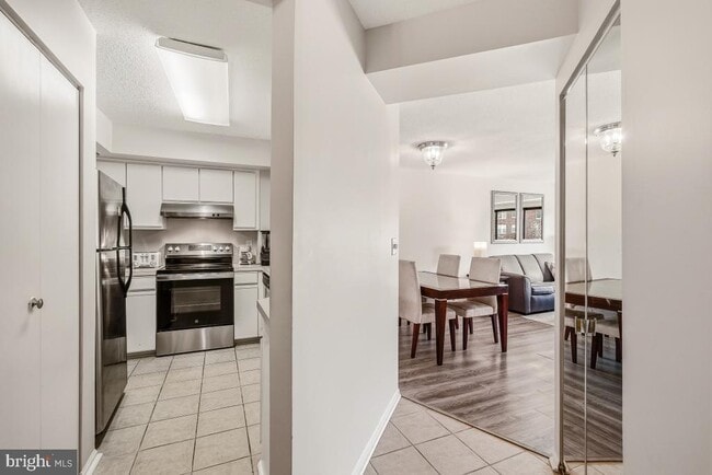 Building Photo - 2100 Langston Blvd.