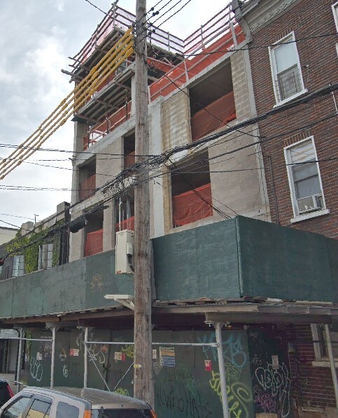 Building Photo - 322 Menahan St