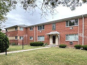 Building Photo - 1314 Carol St