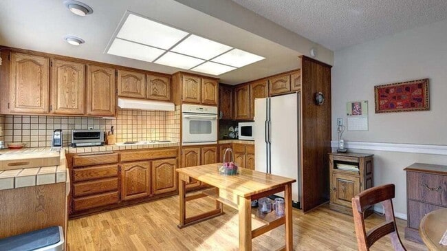 Photo - Union City 4 Bed | Master Suite | Perfect ... House
