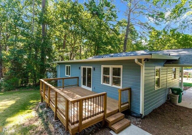 Building Photo - 3470 Jackson Drive