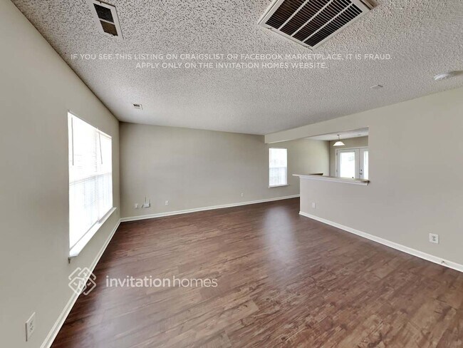 Foto del edificio - 1402 Bray Dr