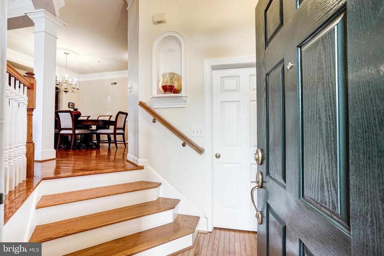 Primary Photo - 12486 Rose Path Cir
