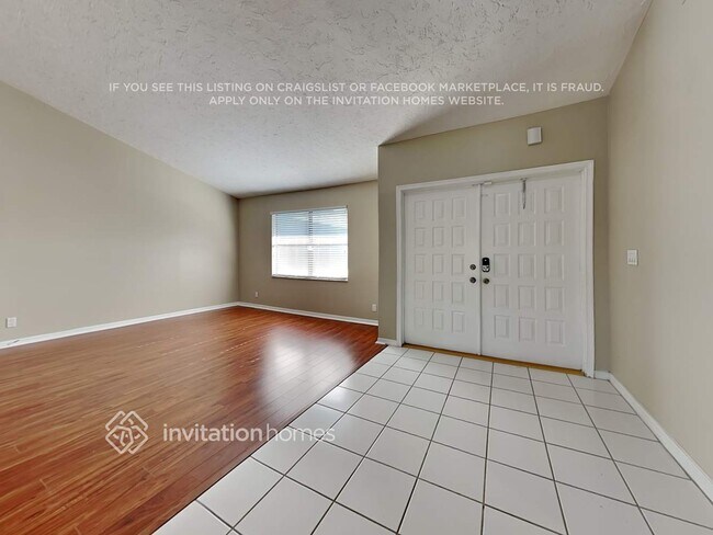 Foto del edificio - 13427 Kingsbury Dr