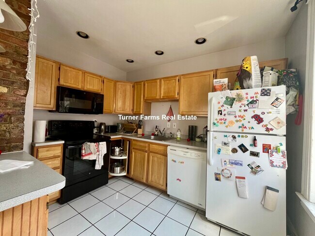 Building Photo - 1500 Tremont St