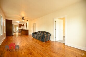 Building Photo - 1115 Cardinal Ln