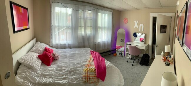 Upstairs Bedroom - 683 Willey St