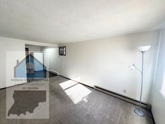 Building Photo - 569 S Home Ave