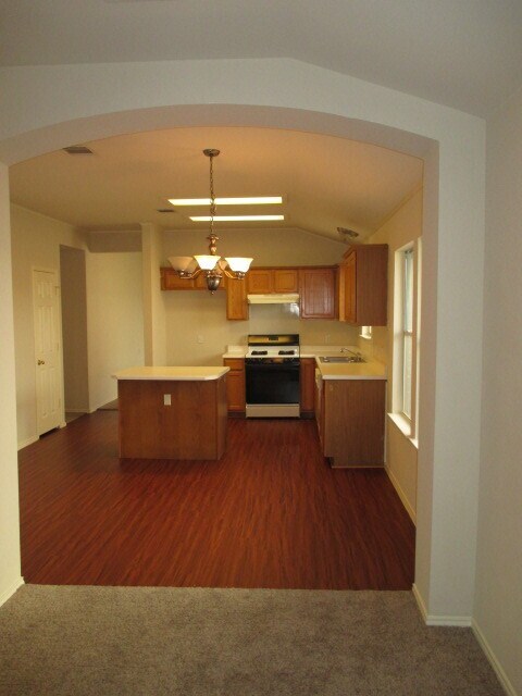 Foto del edificio - 9401 Bradner Dr