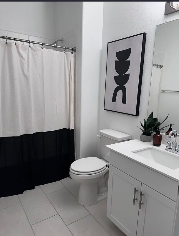 Foto del edificio - 7783 Howard Ct