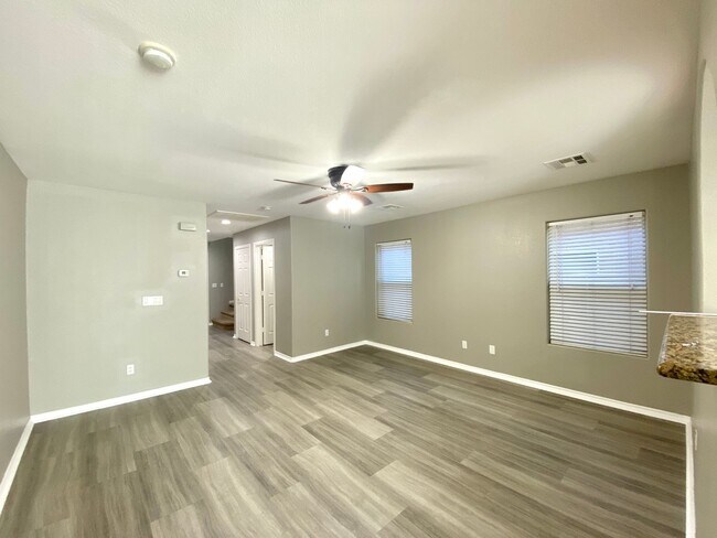 Building Photo - 8881 Skyline Peak Ct