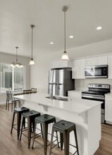 Building Photo - 287 W 700 N