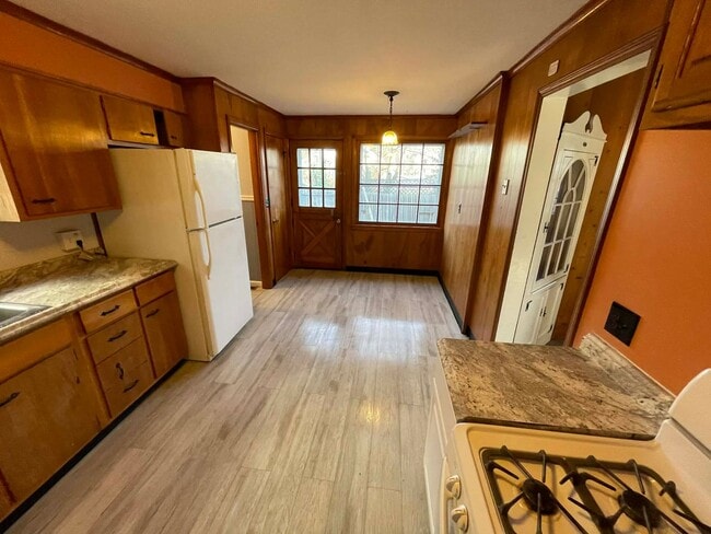 Building Photo - 4 Bedroom Single Family Home for Rent - Olean NY