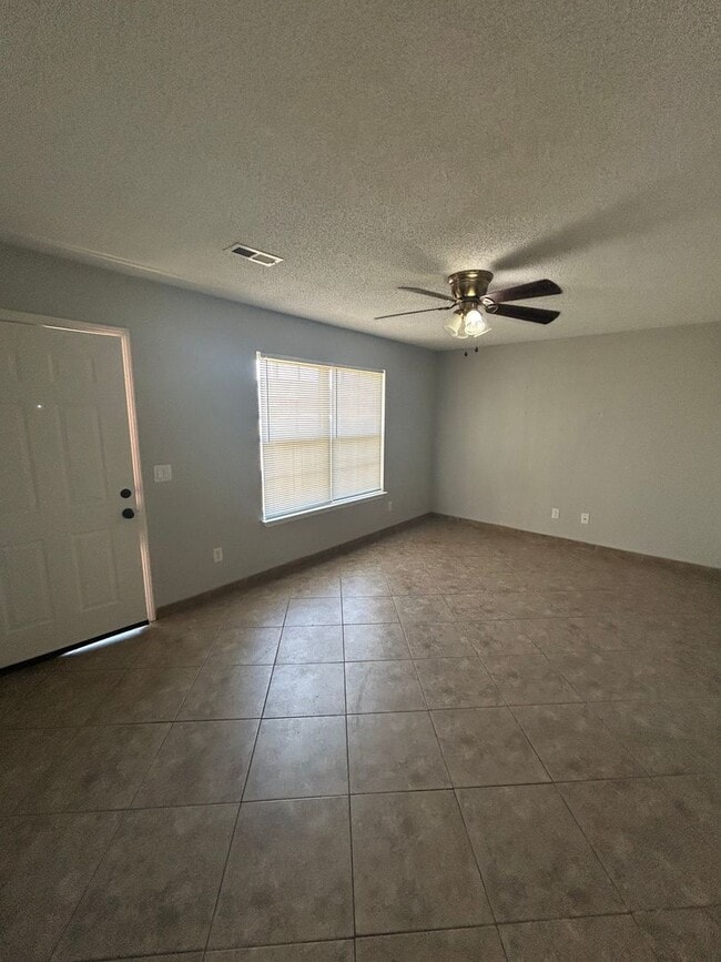 Building Photo - 3501 SW Landau Ct