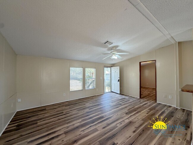 Foto del edificio - Nice 3 Bedroom Home in Fort Walton!