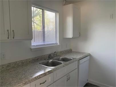 Kitchen - 2503 W 10th St