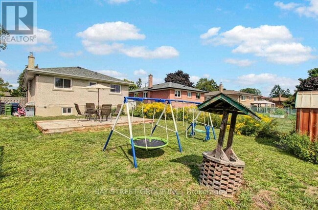 Building Photo - 23 Dalcourt Dr