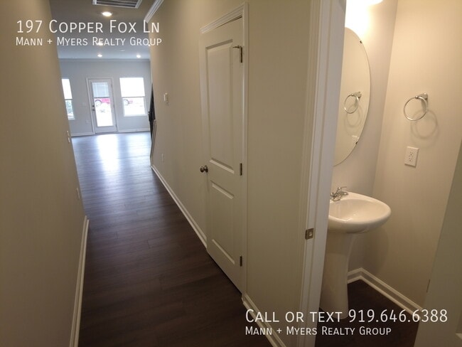 Building Photo - 197 Copper Fox Ln