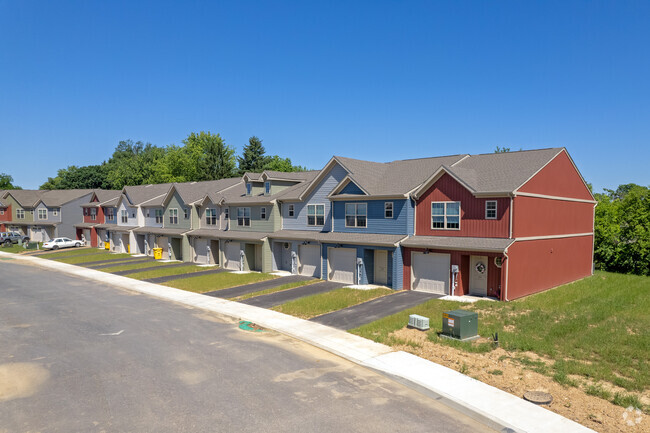 Building Photo - Goldfinch Meadows