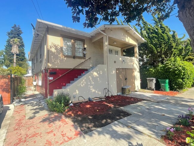 Front of the House - 5552 Fremont St