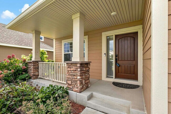 Foto del edificio - 5 Bedrooms of Modern Luxury Living in Lake Elmo!